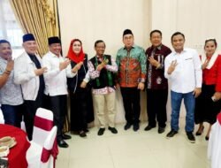 Prof. Mahfud MD Mengahdiri Silahturami Dan Istighosah Akbar Di Pondok Pasantren. Tegal Rejo Bengkulu Utara,