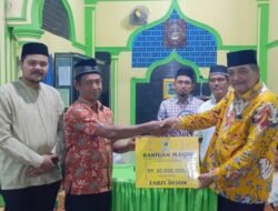 Safari Ramadhan 2024, Anggota DPRD Sumbar Zarfi Deson Sambangi Tiga Masjid di Pessel