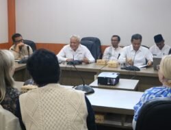 Difasilitasi PMI, Australia Berikan Bantuan untuk Warga Pessel yang Terdampak Bencana Banjir dan Longsor
