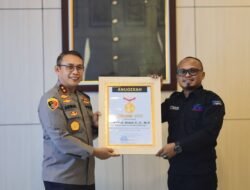 Kapolda Bengkulu Terima Anugerah Sahabat Pers dari SMSI