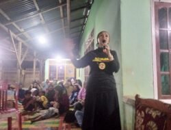 Antuasias Pekikan Masyarakat dalam Yel – Yel Untuk Kemenanggan Meriani Wakil Gubernur Baru