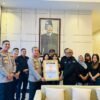 Kapolda Bengkulu Terima Anugerah “Sahabat Pers” dari SMSI