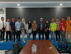 Perwakilan Aliansi Honorer Provinsi Bengkulu Mendatangi Kantor DPW PAN Provinsi Bengkulu Menuntut Kenaikan Insetif