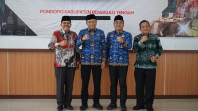 Pelepasan Purna Tugas Bapak Drs. Hendri Donal, SH., MH., Mengakhiri Masa Baktinya Sebagai Pj. Sekretaris Daerah Bengkulu Tengah