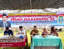 “Teuku Zulkarnain Serap Aspirasi Warga Kandang, Bantuan Mesin Potong Rumput Disalurkan”