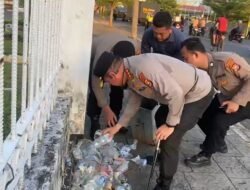 Kapolresta Bengkulu Pimpin Aksi Bersih-Bersih Pasca Unjuk Rasa, Wujud Kepedulian Polri pada Lingkungan